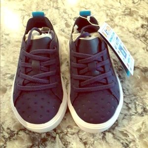 Toddler size 6 Native shoes